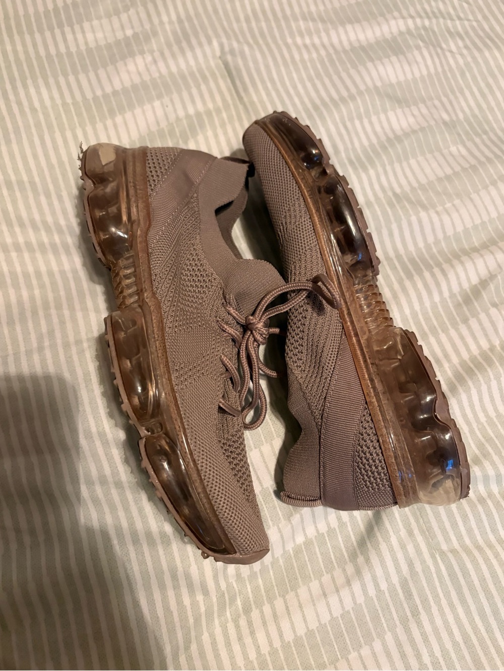 womens sneakers